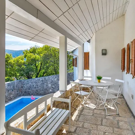 Villa Nina - With A Heated Pool Tribalj (Primorsko-Goranska)