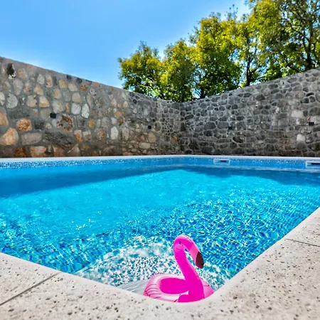Nina - With A Heated Pool Villa *