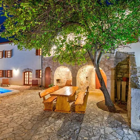 Nina - With A Heated Pool * Tribalj (Primorsko-Goranska)