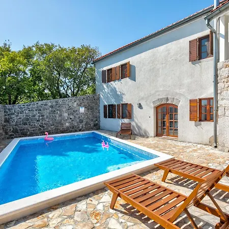 Nina - With A Heated Pool Villa *